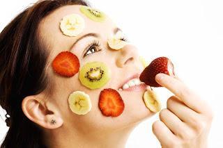 La beauté pour les nuls #10 : Une belle peau, c'est aussi (et surtout) dans l'assiette !