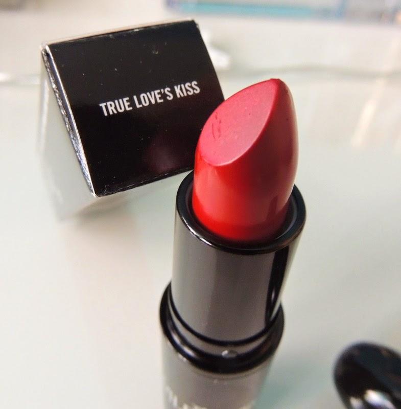 True love's kiss : le rouge à lèvres maléfique