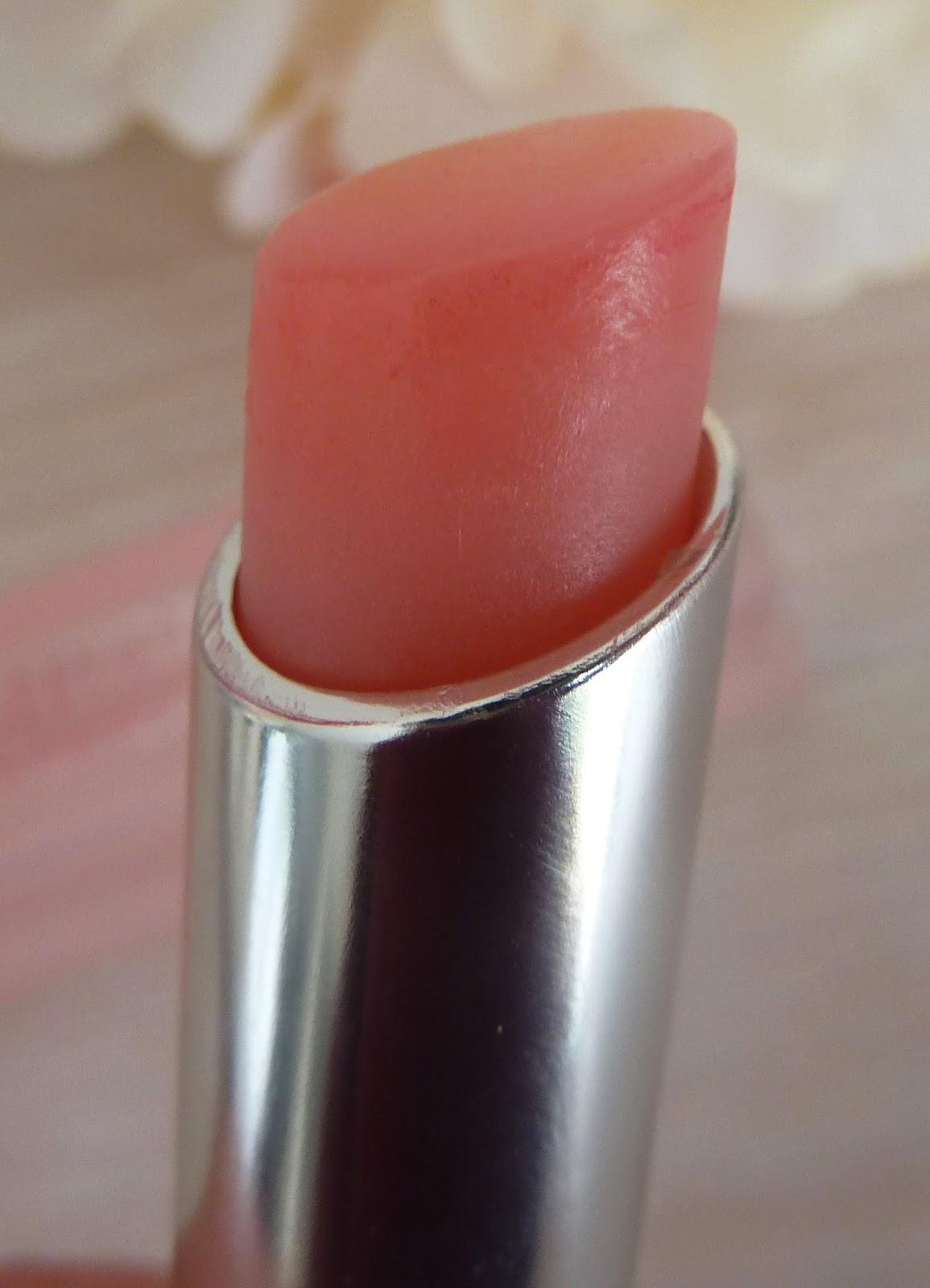 De jolies lèvres hydratées et légèrement colorées - Lip Glow Dior Addict
