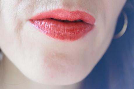 Une bouche à croquer avec Benecos Natural Lipgloss