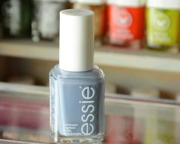 Ma Manucure du jour : TRUTH OF FLARE by Essie !
