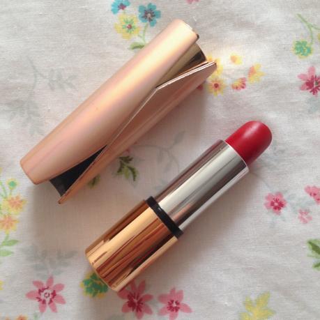 Rouge à lèvres velvet mat satin lipstick de chez kiko en teinte 607