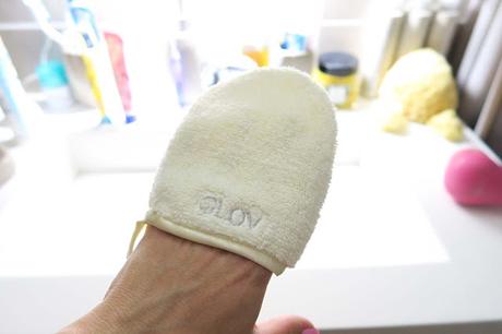 J'ai testé le gant démaquillant en microfibre GLOV