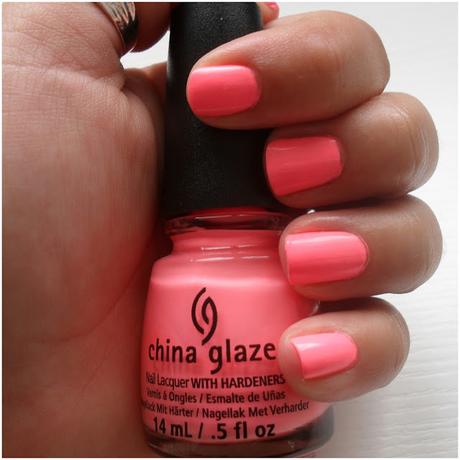 On my nails : Neon on & on de China Glaze