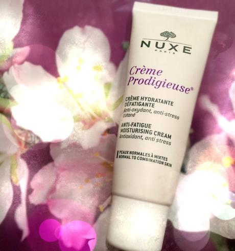 Crème prodigieuse défatiguante et hydratante de Nuxe : cure SOS peaux déshydratées et avec des rougeurs.