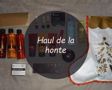 Le haul de la honte + contenu botte de noel Yves Rocher