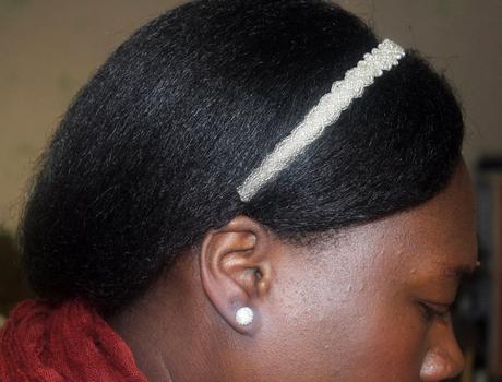 Un serre-tête, deux idées coiffures sur cheveux afro