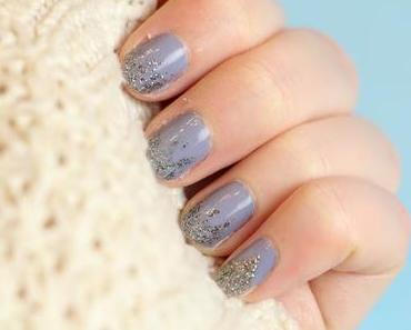 Winter Glitter Nails