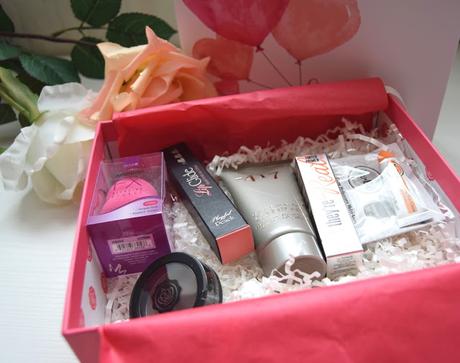 Glossybox Love is in the air
