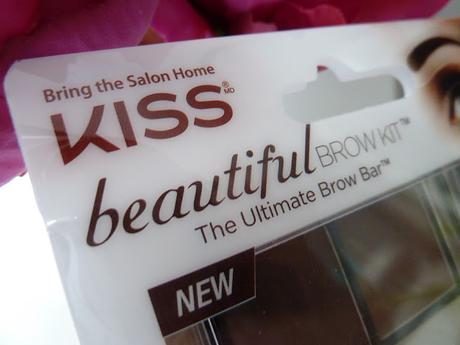 Des sourcils au poil avec le Beautiful Brow Kit de Kiss