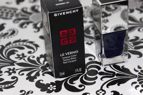 Le vernis « Heroic Blue » par Givenchy !