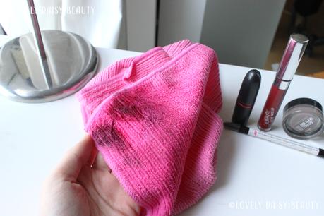 Se démaquiller avec une serviette microfibres ? 😮